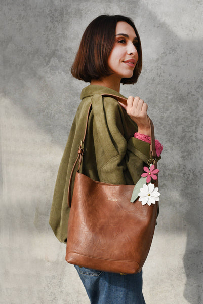 Liza 3326 2 in 1 Bucket bag: Brown