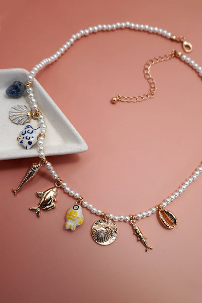CHARM NECKLACE-PORCELAIN SHELLS FISH NATURAL STONE | 80N9214: GOLD