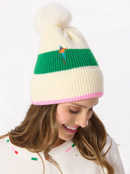 SKIERS WITH PEARLS RELAXED SWEATSHIRT: SMALL