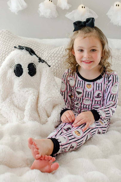 Halloween Glow-in-the-Dark Two-Piece Bamboo Pajama Set | Galloween: 7/8