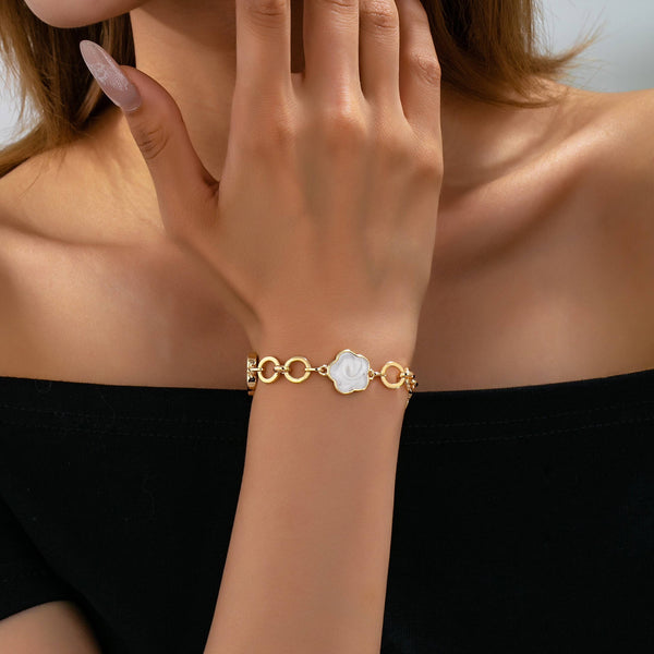Enamel Quatrofoil Link Toggle Bracelet | 80B1801: Gold