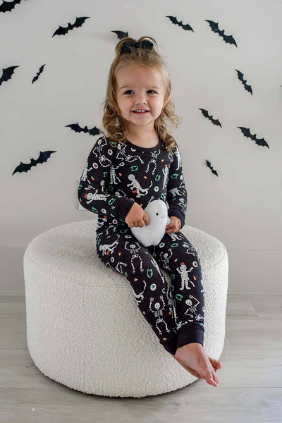 Halloween Glow-in-the-Dark Two-Piece Bamboo Pajama Set | Eye Want Candy: 3T