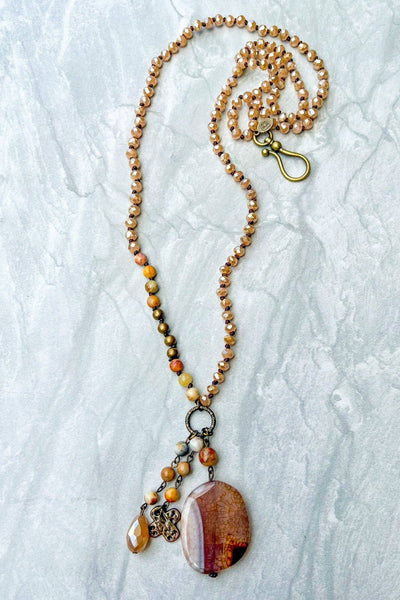 DD Gizelle Necklace in Taupe Mix