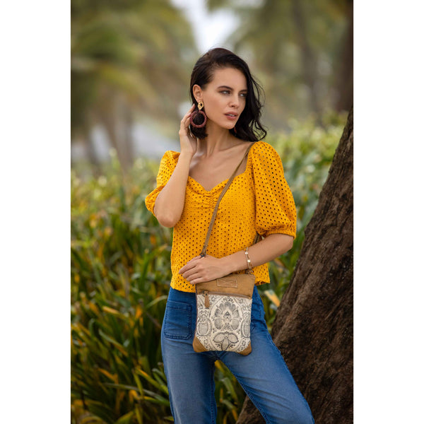 MY SOUL SEARCHER SMALL & CROSS BODY BAG