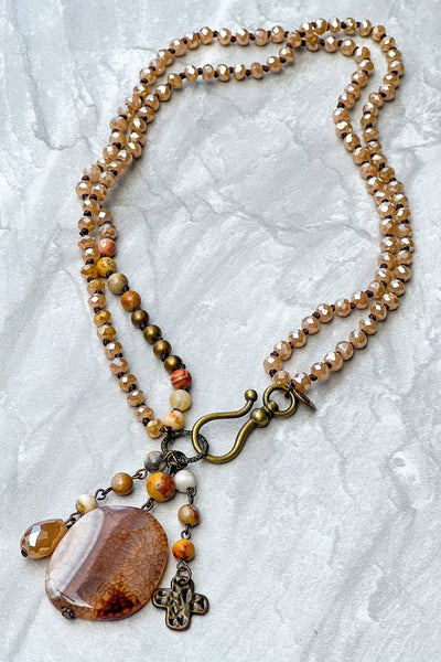 DD Gizelle Necklace in Taupe Mix