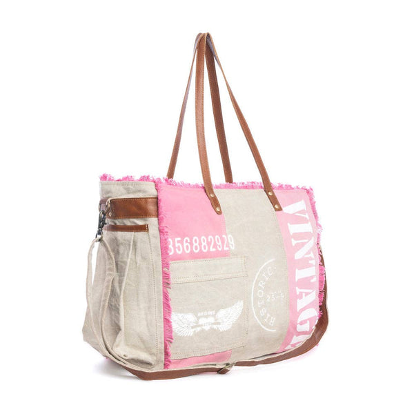MY Queen Creek Weekender Bag in Pink: Luscious Pink