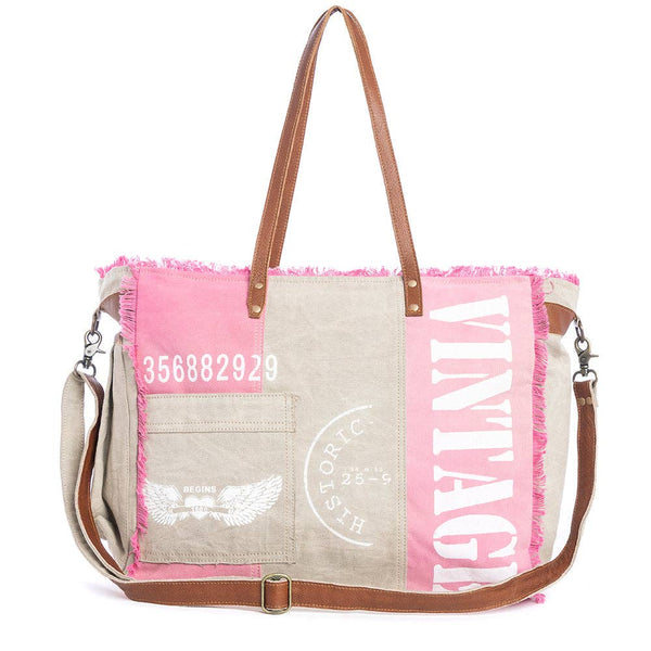 MY Queen Creek Weekender Bag in Pink: Luscious Pink